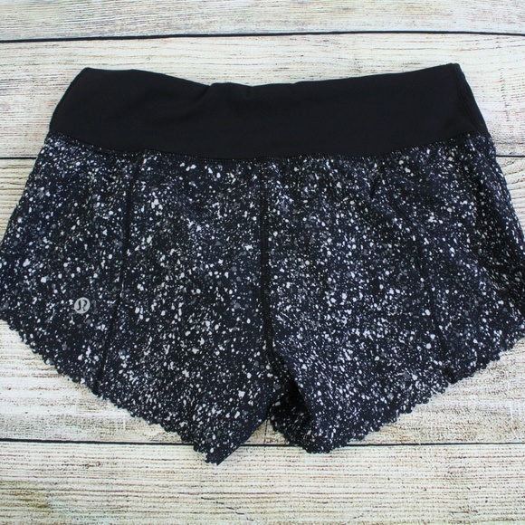 Lululemon Laser Cut Scalloped Hem Racer Short Sz 2 - Picture 3 of 4